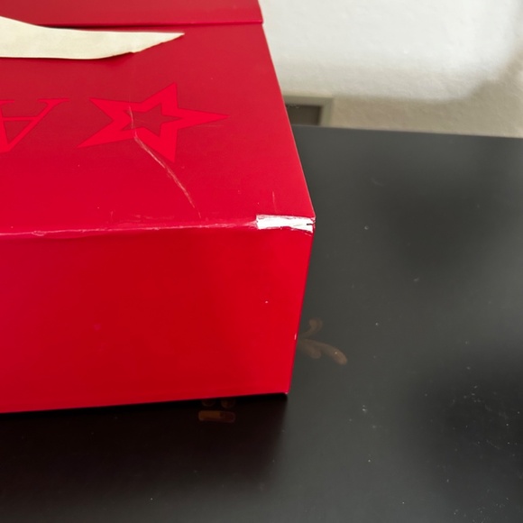 American Girl Doll Red Keepsake Box (RETIRED) - Picture 3 of 14